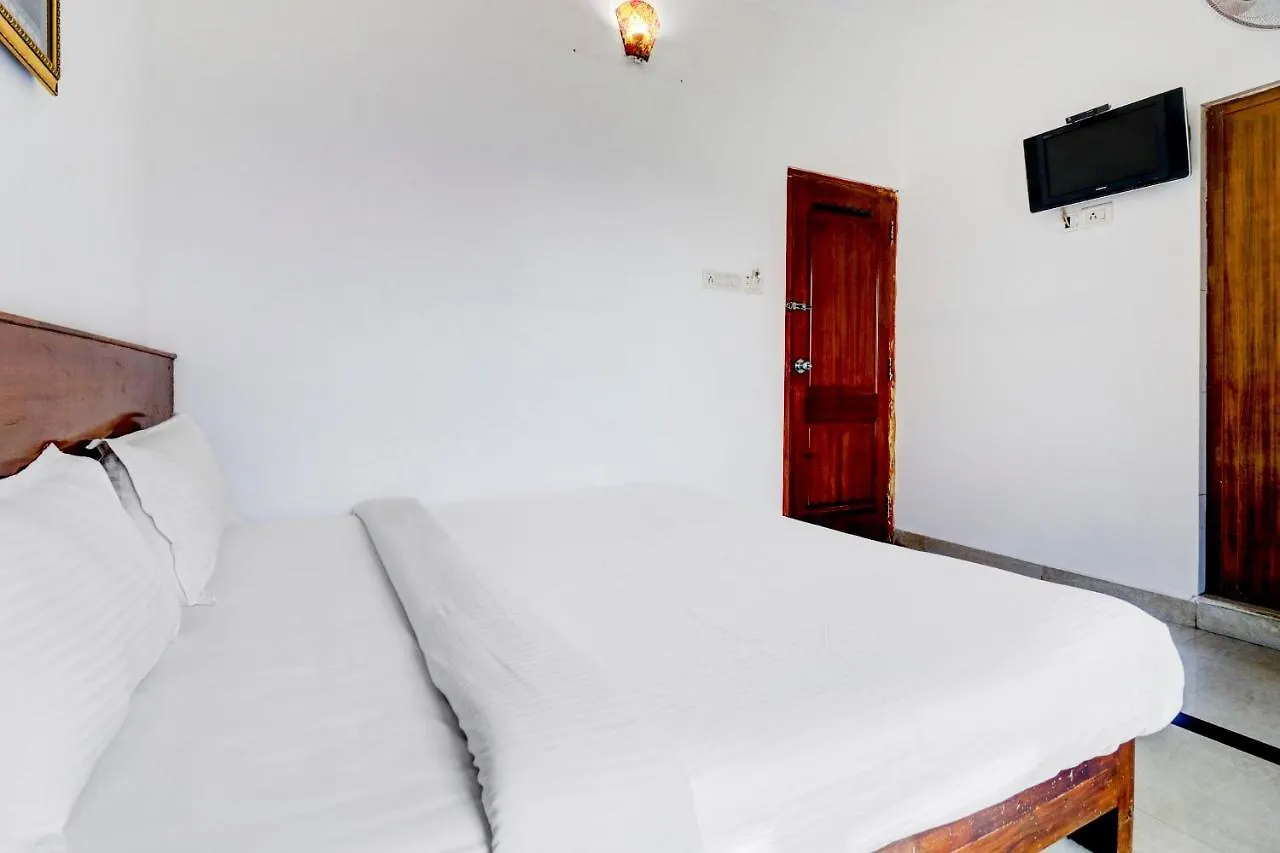 Oyo 86052 Royal Cottage Munnar